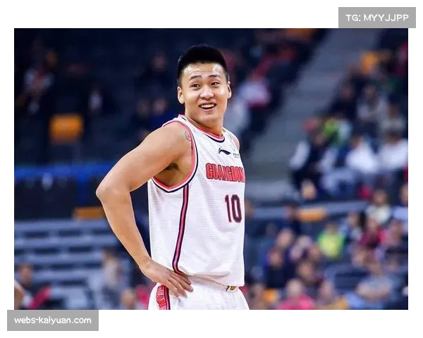赵睿加盟北京首钢 中国男篮队长增强球队后场